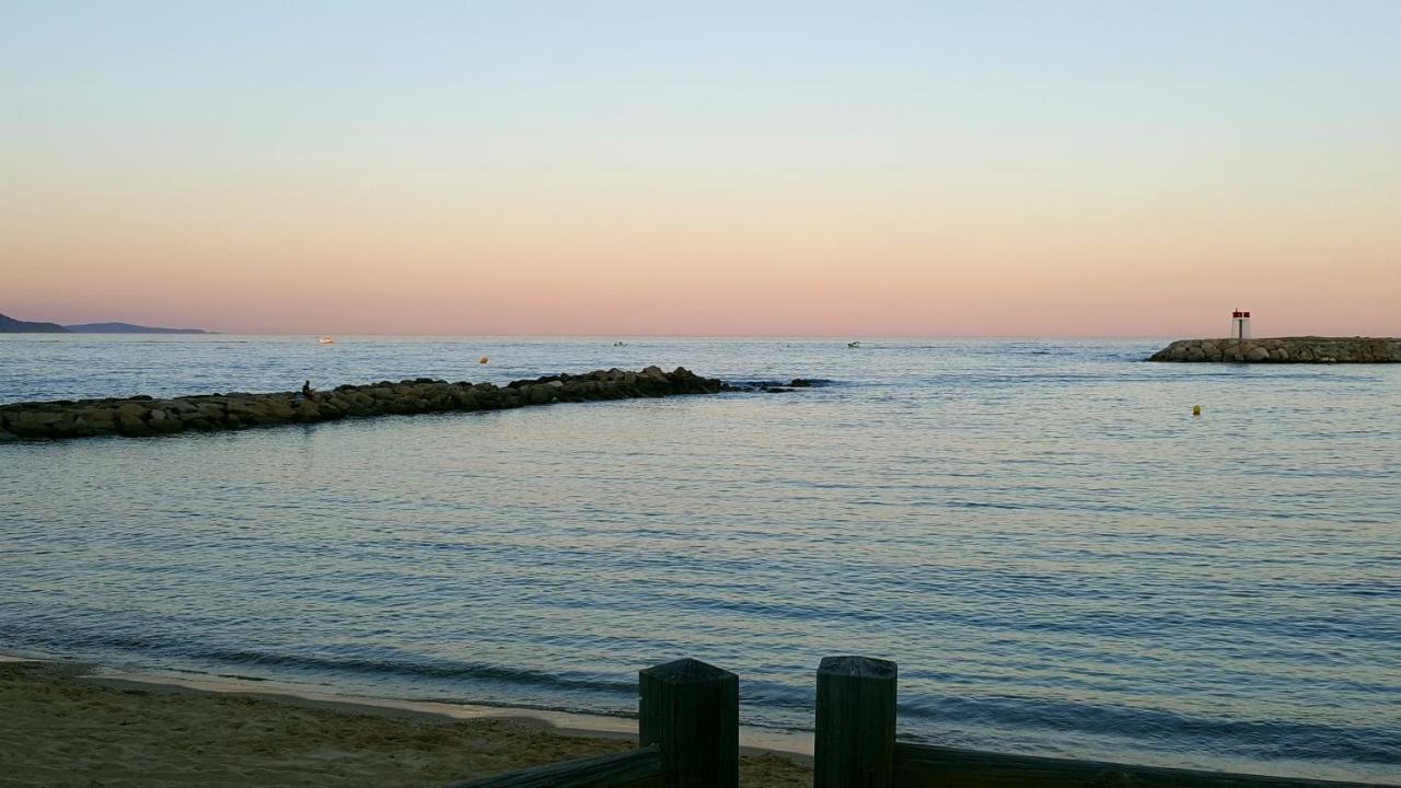Les Iles D' Or Apartment *