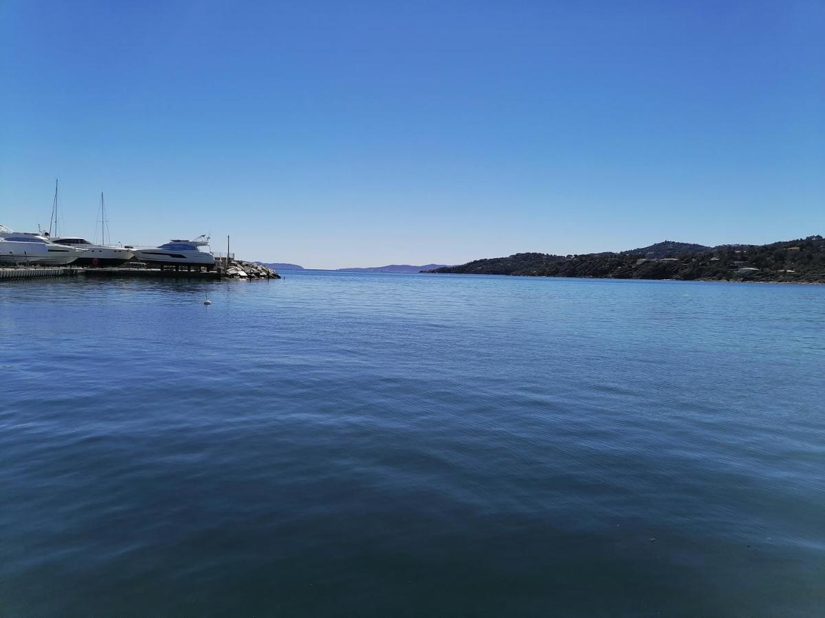 Les Iles D' Or Apartment